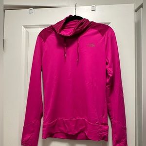 Women’s The North Face Funnel Neck pullover Size S